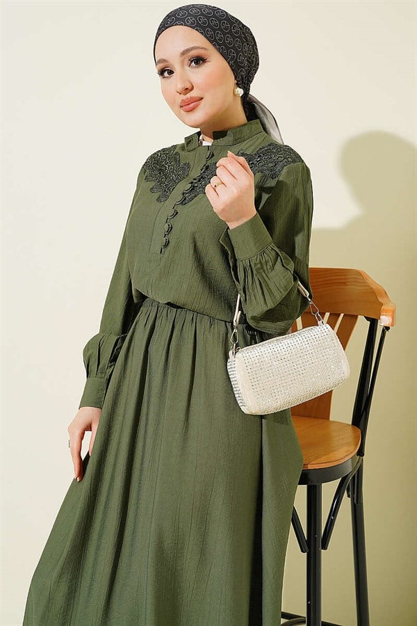 Lace Trimmed Half-British Buttoned Skirt 2 Piece Set in Khaki
