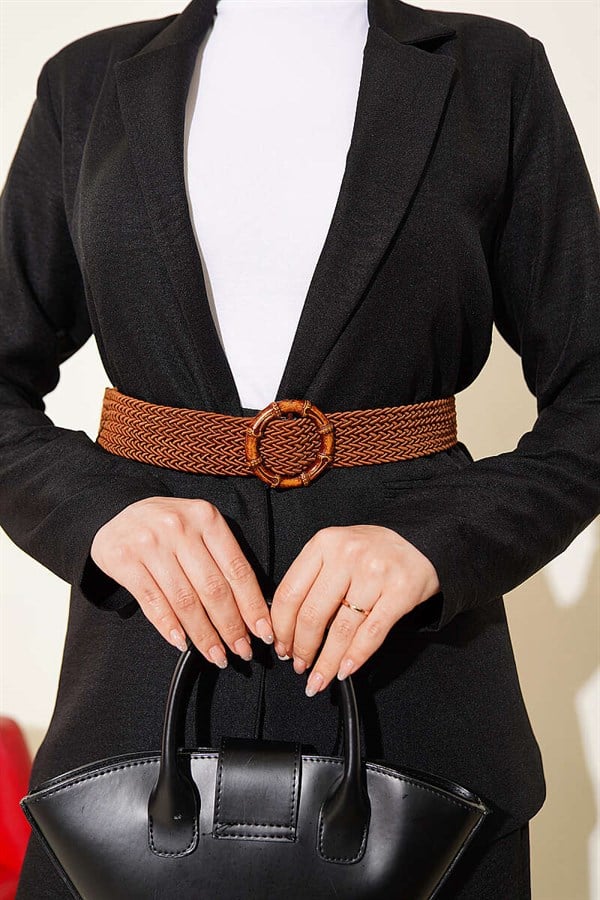 2 Piece Set with straw belt and jacket, black.