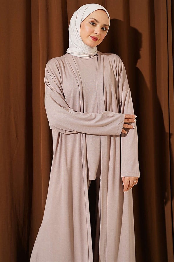 Loose-fitting 3 Piece Set set with cardigan in powder pink.