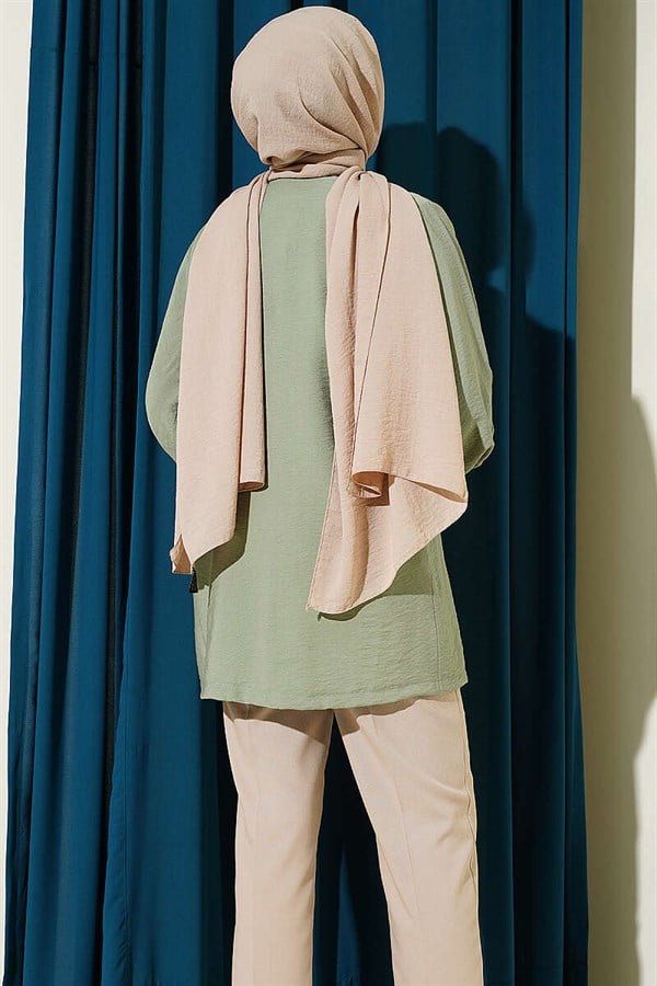 Stone Embellished Cardigan and Lining Set in Light Green