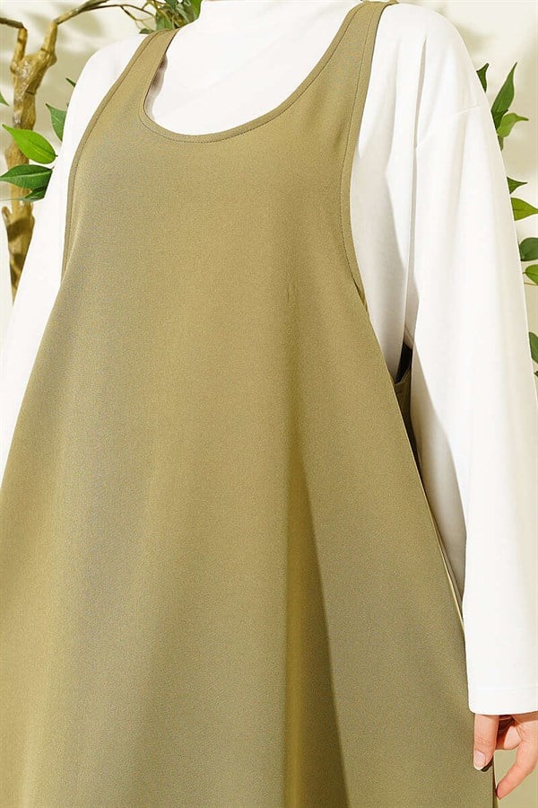 Sleveless 2 Piece Set in Light Green