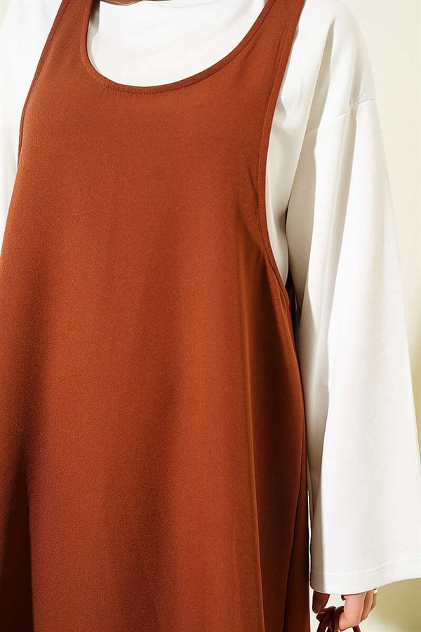 Sleveless 2 Piece Set in Coffee Brown