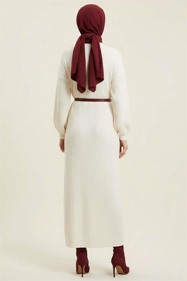 Loose Knitted Dress in Ecru with Thin Stripes