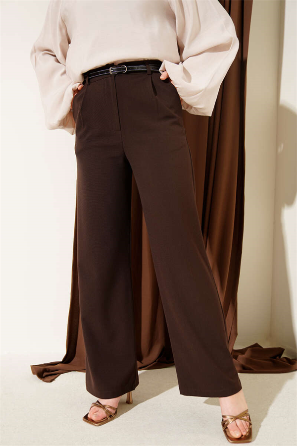 Slim Belted Pleated Fabric Trousers, Brown