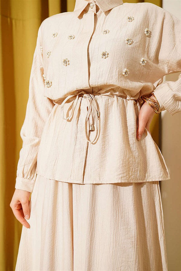 Pearl Flower Waist Tunnel Skirt 2 Piece Set in Beige
