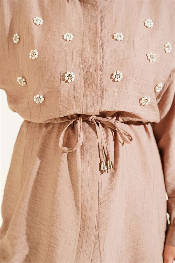 Pearl Flower Hidden Button Two-Piece Latte Set