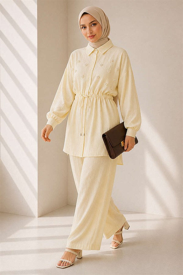 Pearl Flower Hidden Button 2 Piece Set Yellow
