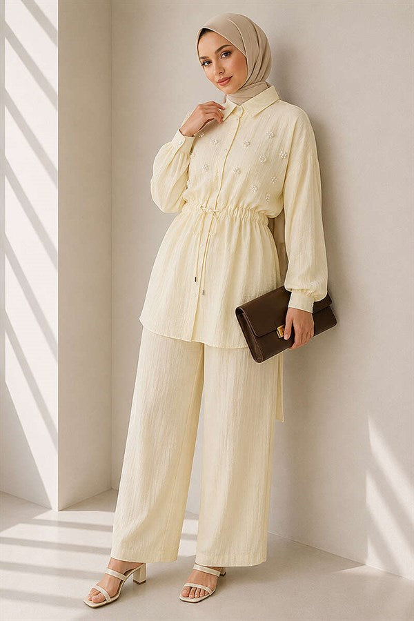 Pearl Flower Hidden Button 2 Piece Set Yellow