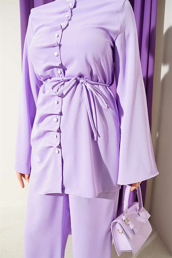 Pearl Button Detail 2 Piece Set in Lilac