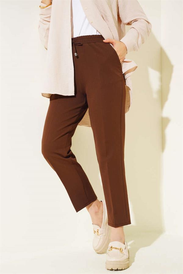 String Detailed Elastic Waist Skinny Leg Brown Trousers
