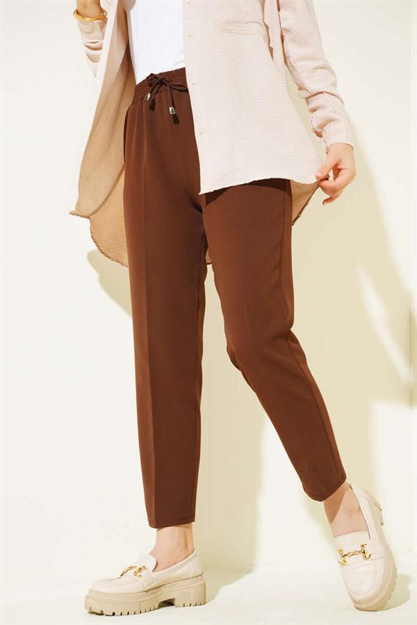 String Detailed Elastic Waist Skinny Leg Brown Trousers