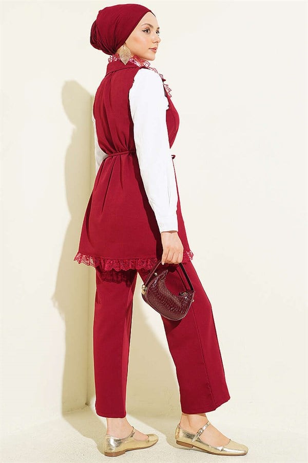2 Piece Set with drawstring belt, ruffled and lace detailing, in burgundy.
