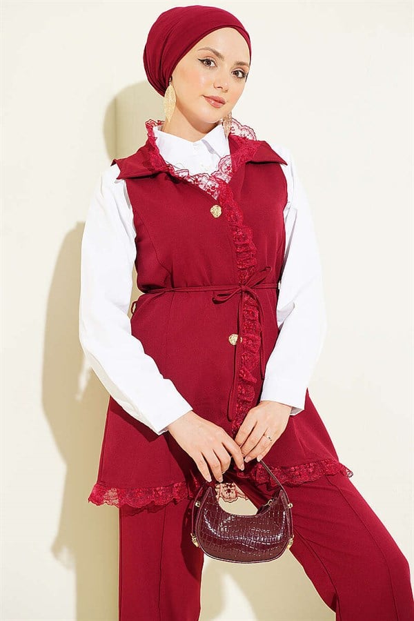 2 Piece Set with drawstring belt, ruffled and lace detailing, in burgundy.