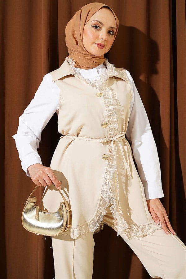 Beige 2 Piece Set with Lace Vest and Belt