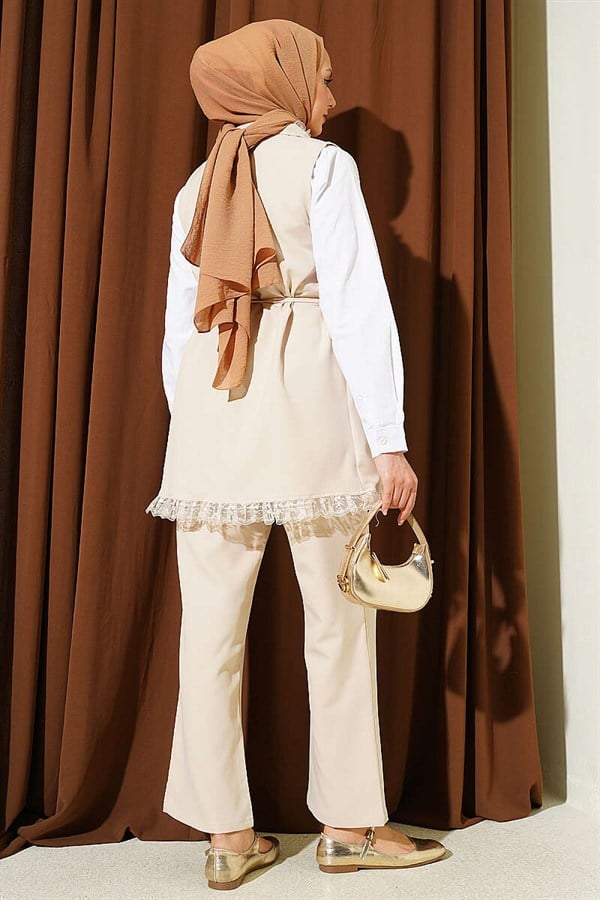 Beige 2 Piece Set with Lace Vest and Belt