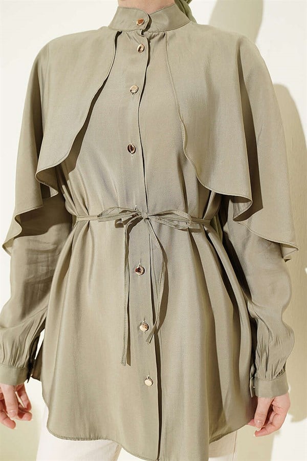 Drawstring Sleeve Cape Shirt in Light Green