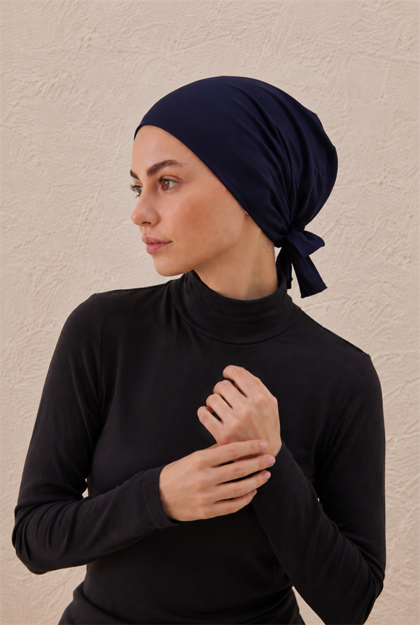 Silky Seamless Bonnet Navy Blue