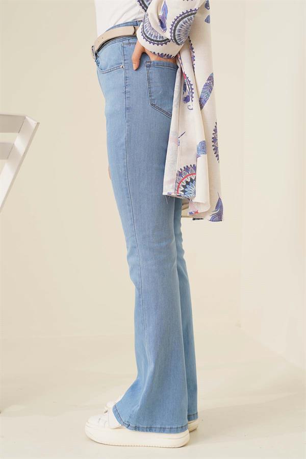 Spanish Leg High Waisted Light Denim Jeans