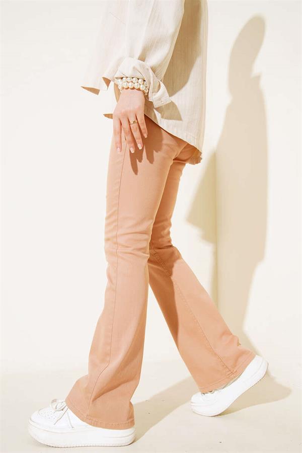 High Waisted Camel Jeans with Bell Bottoms