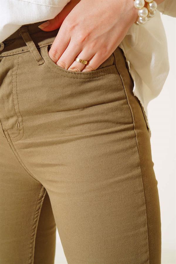 High Waist Khaki Bell-bottom Jeans