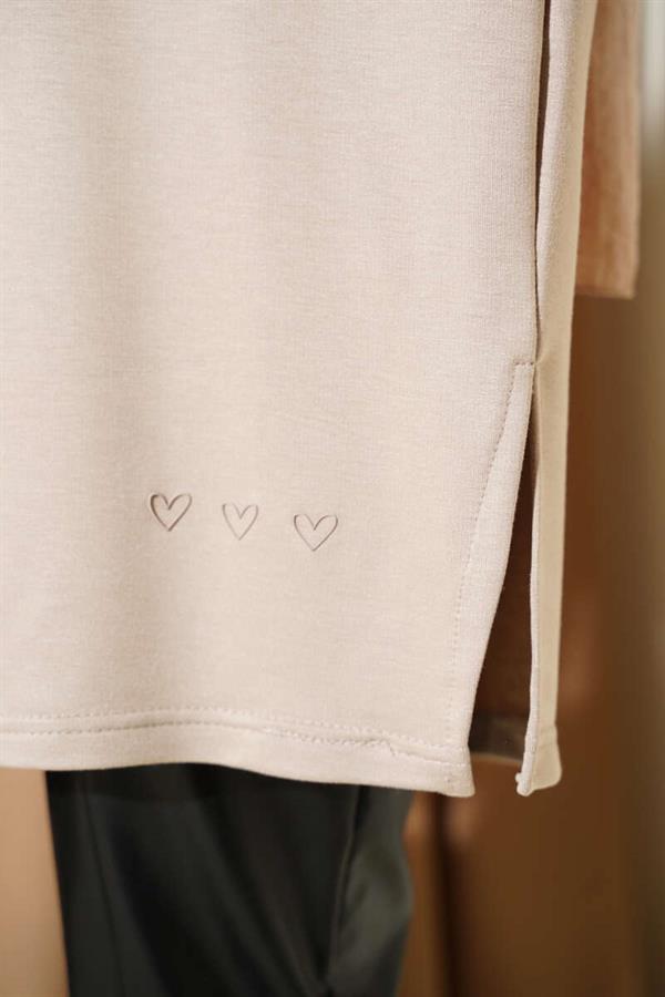 Heart Detail Basic Tunic Stone