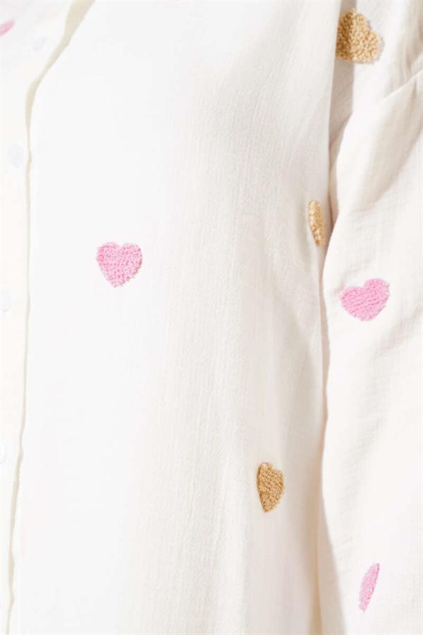 Heart Embroidered Linen Shirt Ecru