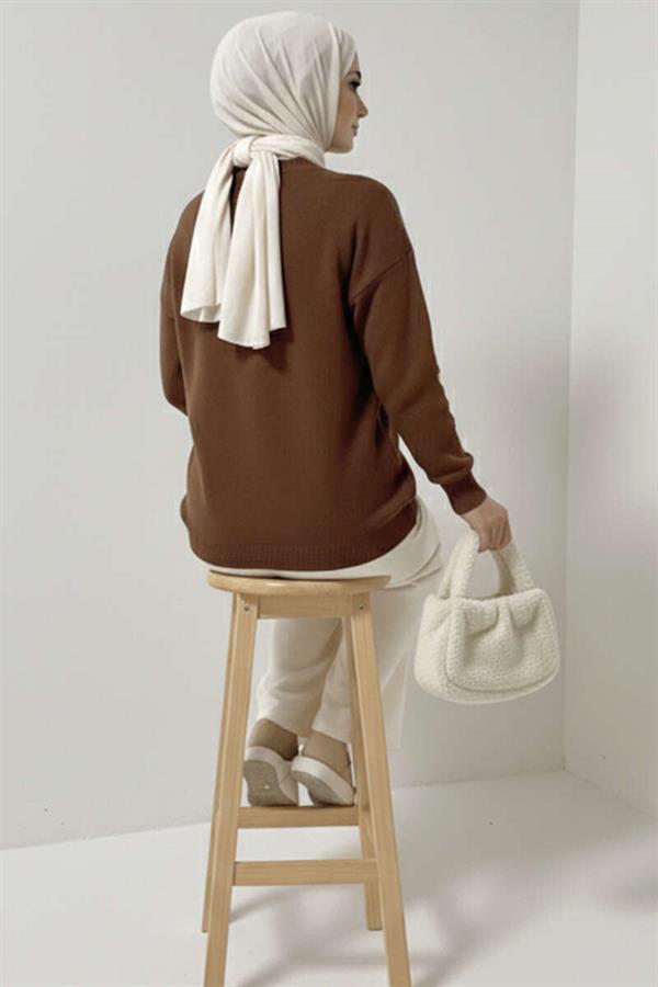 Heart Embroidered Knitwear Sweater Brown