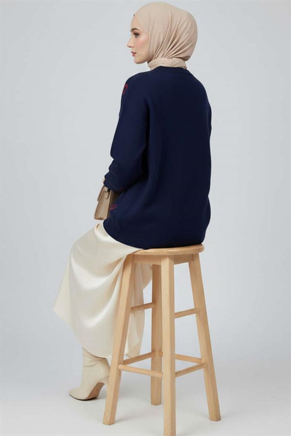 Heart Embroidered Knitwear Sweater Navy Blue