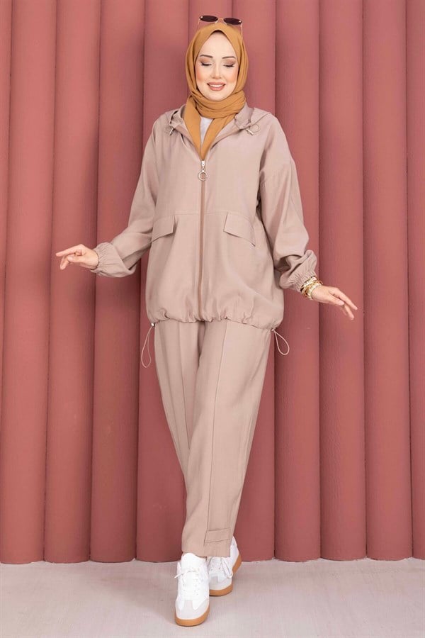 Hooded, Zip-Detailed, Loose-Fitting 2 Piece Set in Mink Color