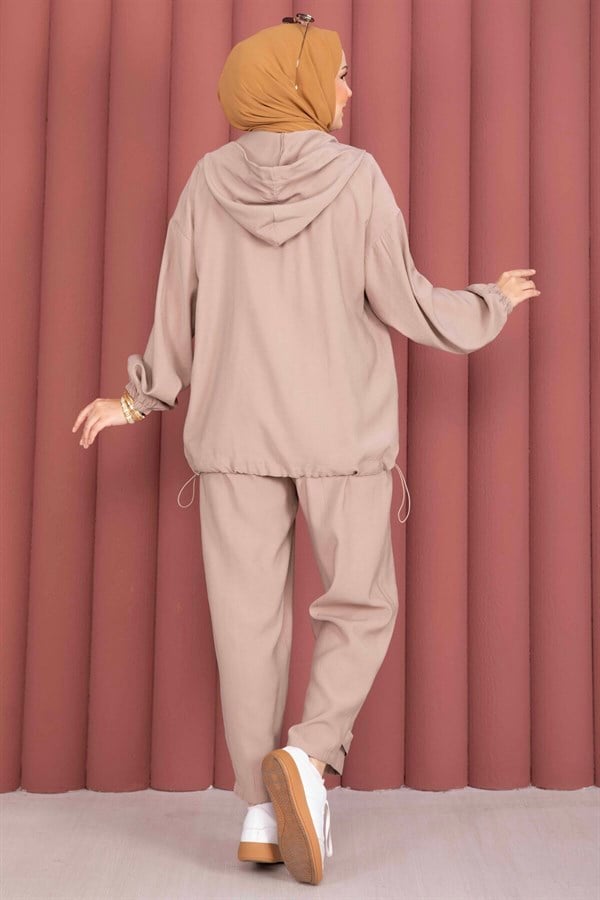 Hooded, Zip-Detailed, Loose-Fitting 2 Piece Set in Mink Color