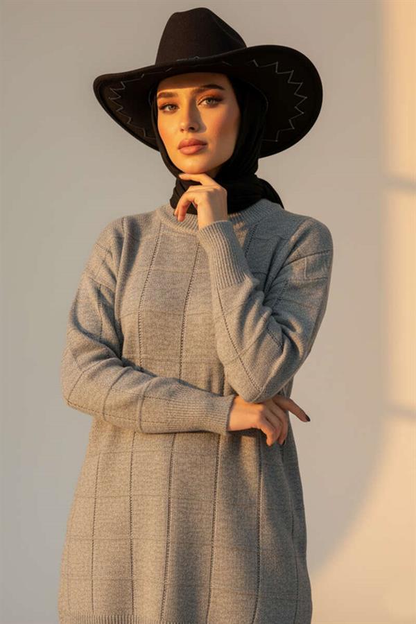 Square Embossed Soft Knit Tunic Gray
