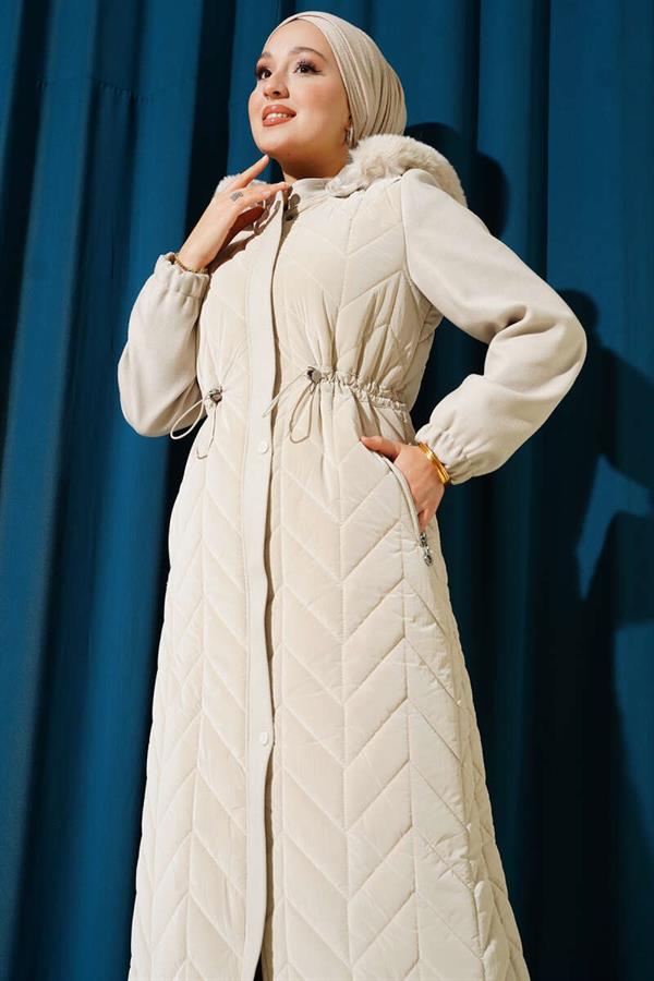 Quilted Long Coat with Hood and Cachet Garnish Stone
