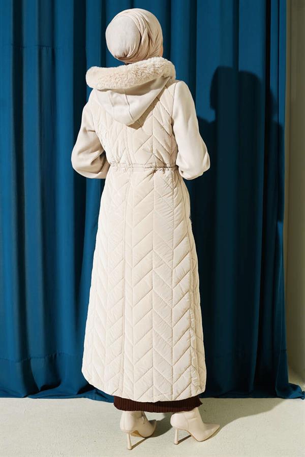 Quilted Long Coat with Hood and Cachet Garnish Stone