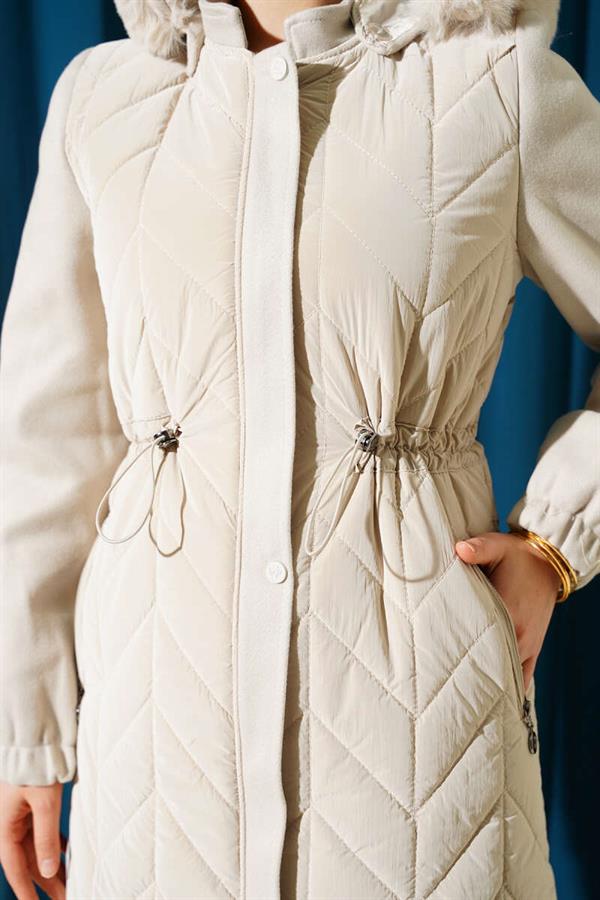 Quilted Long Coat with Hood and Cachet Garnish Stone