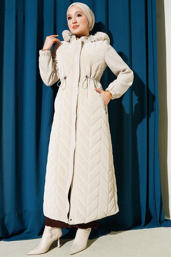 Quilted Long Coat with Hood and Cachet Garnish Stone