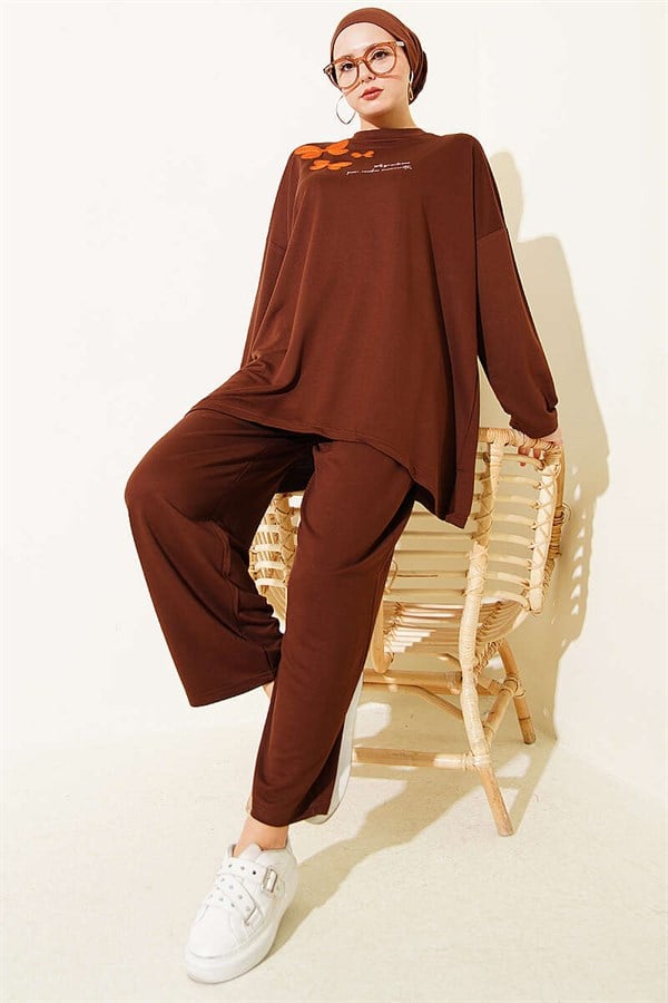 Butterfly Embroidered 2 Piece Set in Coffee