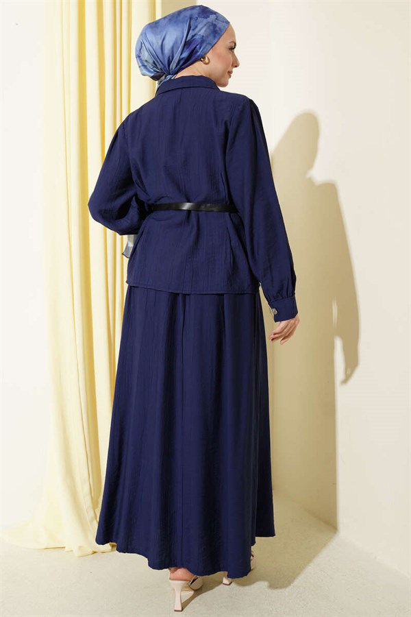 2 Piece Set in navy blue with belt and darted waist.