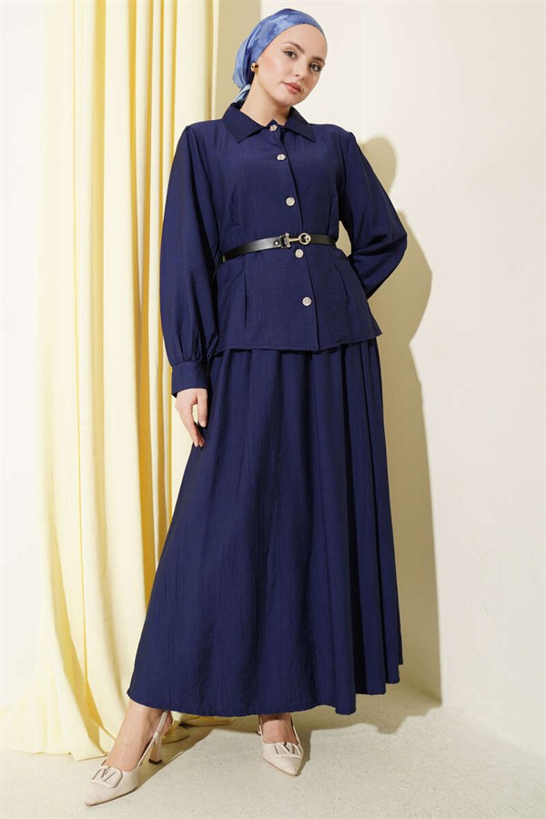 2 Piece Set in navy blue with belt and darted waist.