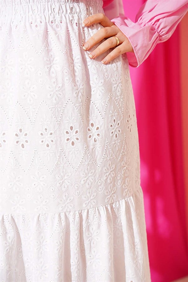 Belted Embroidered Layered Skirt White