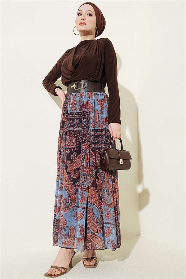 2 Piece Set with belt and ethnic pattern, coffee color.