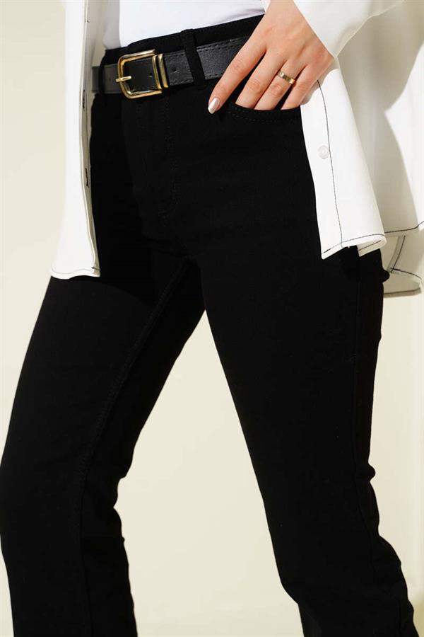 Belted Bell-bottom Jeans Black
