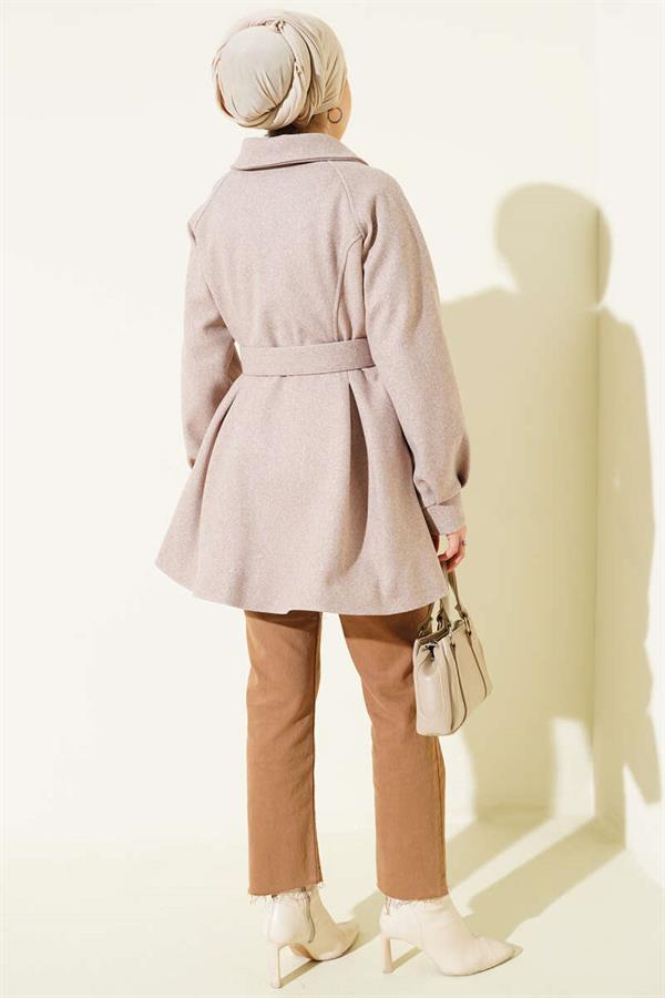 Short, belted cashmere coat, mink color.