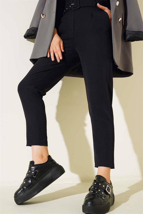 Belted, Hook-and-Loop Fabric Trousers in Black