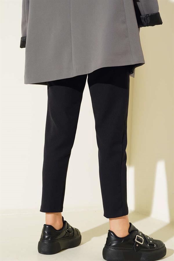 Belted, Hook-and-Loop Fabric Trousers in Black