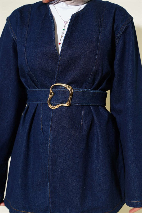 Loose-fitting denim blue jacket with belt.