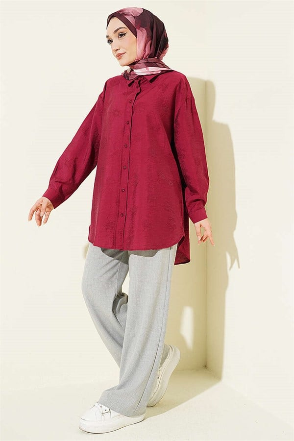 Self-patterned floral shirt, burgundy.