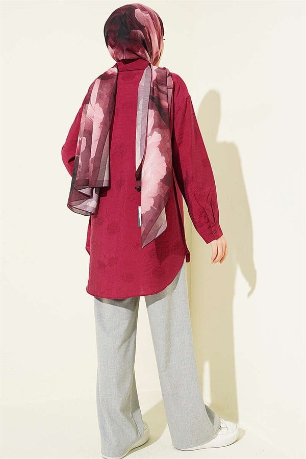 Self-patterned floral shirt, burgundy.