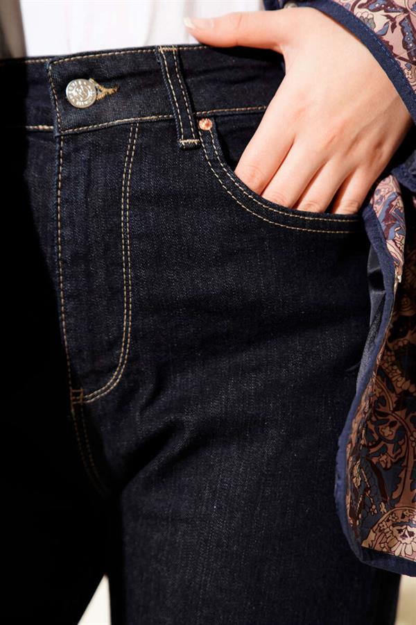 Cut-Leg Mom Jeans Navy Blue