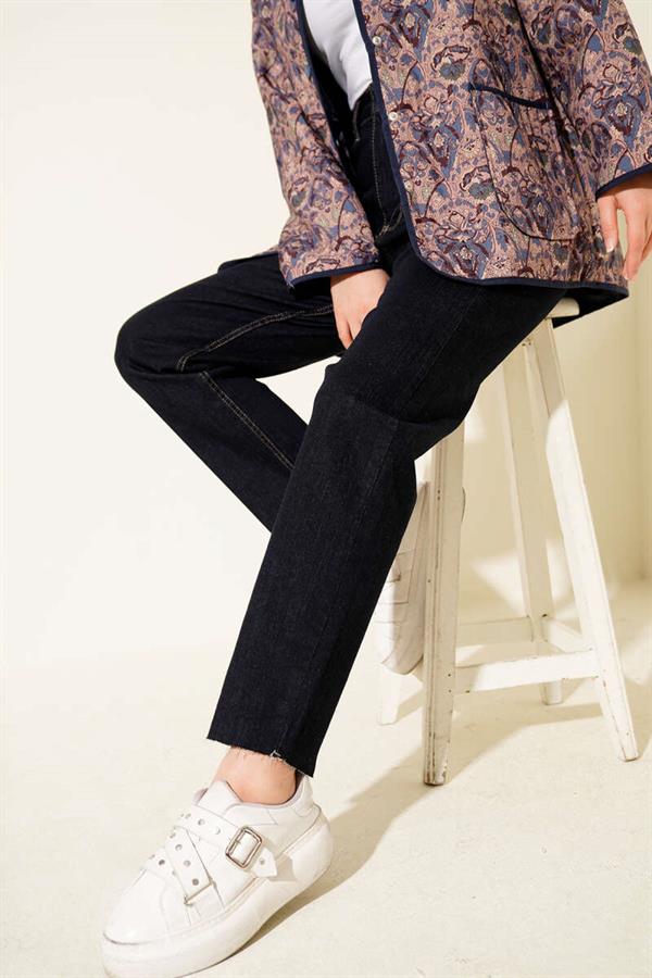Cut-Leg Mom Jeans Navy Blue