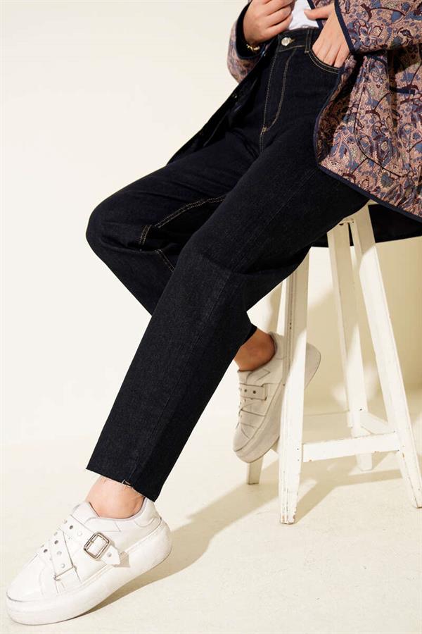 Cut-Leg Mom Jeans Navy Blue